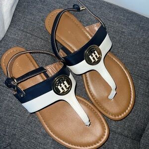 Tommy Hilfiger navy with gold sandals